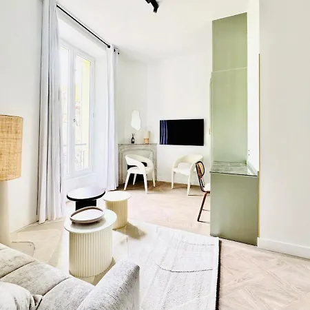 Les Lucioles 3 - Luxury